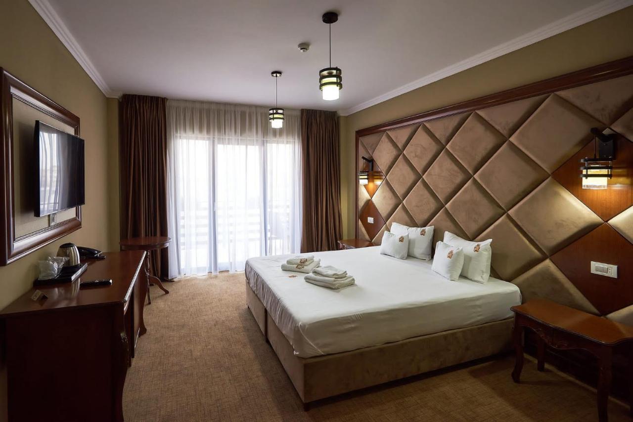 Hotel Adriano Braila Exterior photo